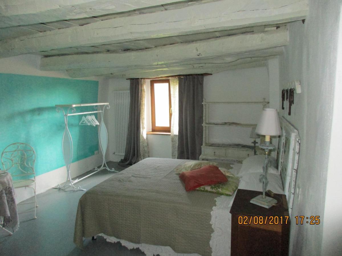 Comano  Viandanti, Artisti E Sognatori Bed & Breakfast エクステリア 写真